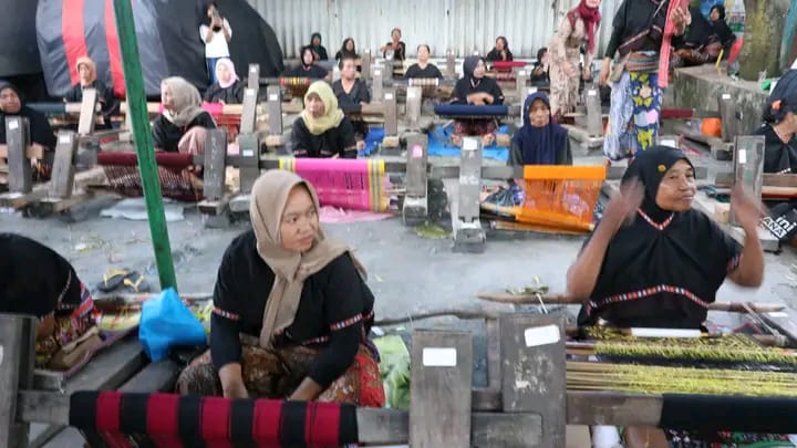 Begawe Jelo Nyensek 2026: 500 Penenun Satukan Semangat Lestarikan Warisan Sasak