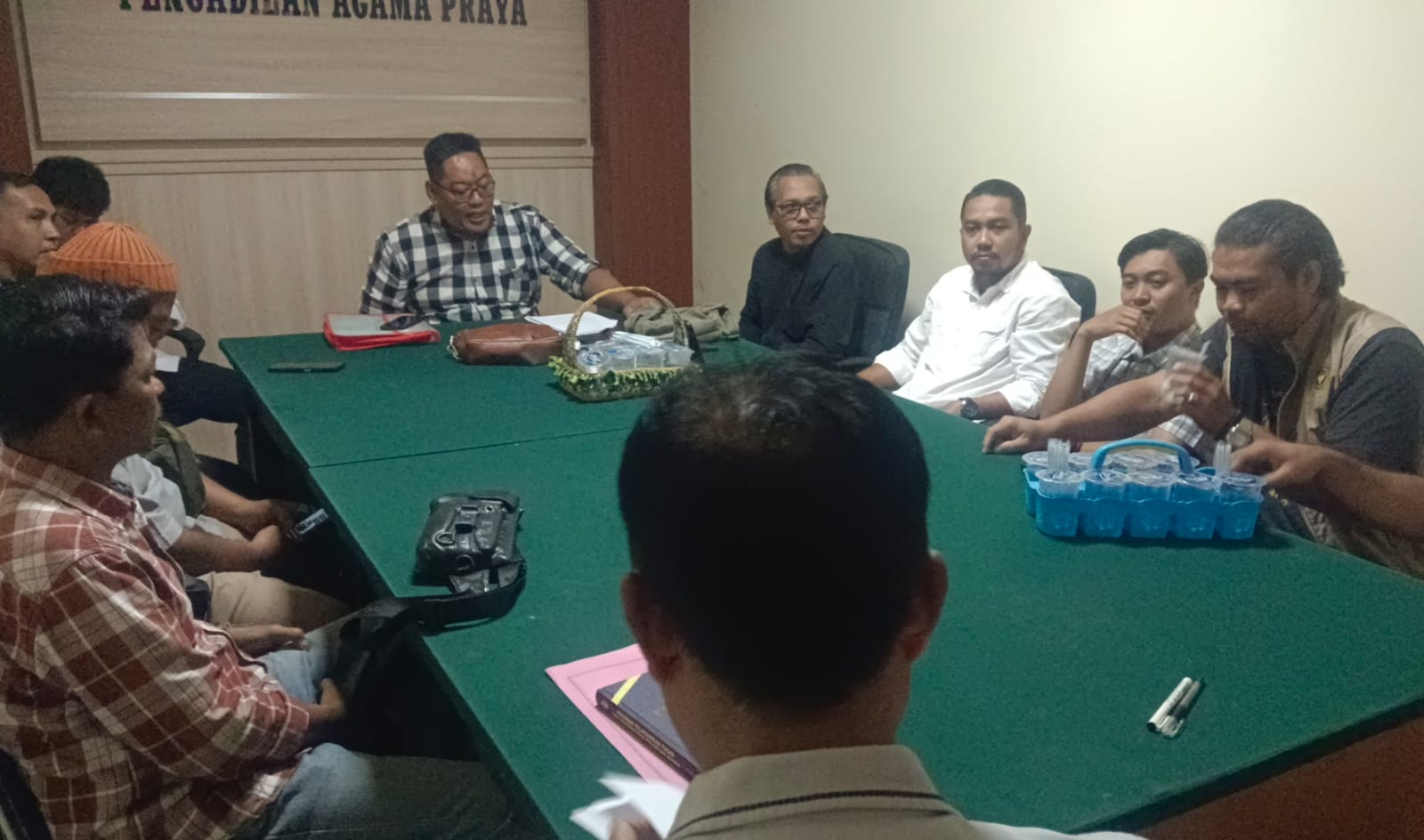 Audiensi Tanpa Nahkoda: Saat Pencari Keadilan Menunggu, Pengadilan Justru Membiarkan Waktu Menjadi Putusan