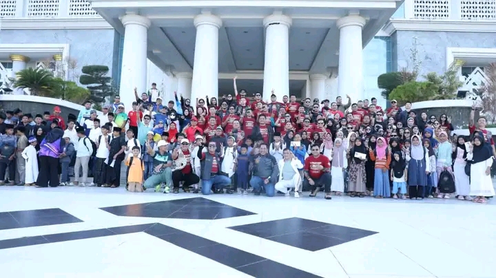 Berbagi Kasih di Awal Perjalanan, RGOG Hadirkan Senyum untuk 150 Anak Yatim di Lombok Tengah